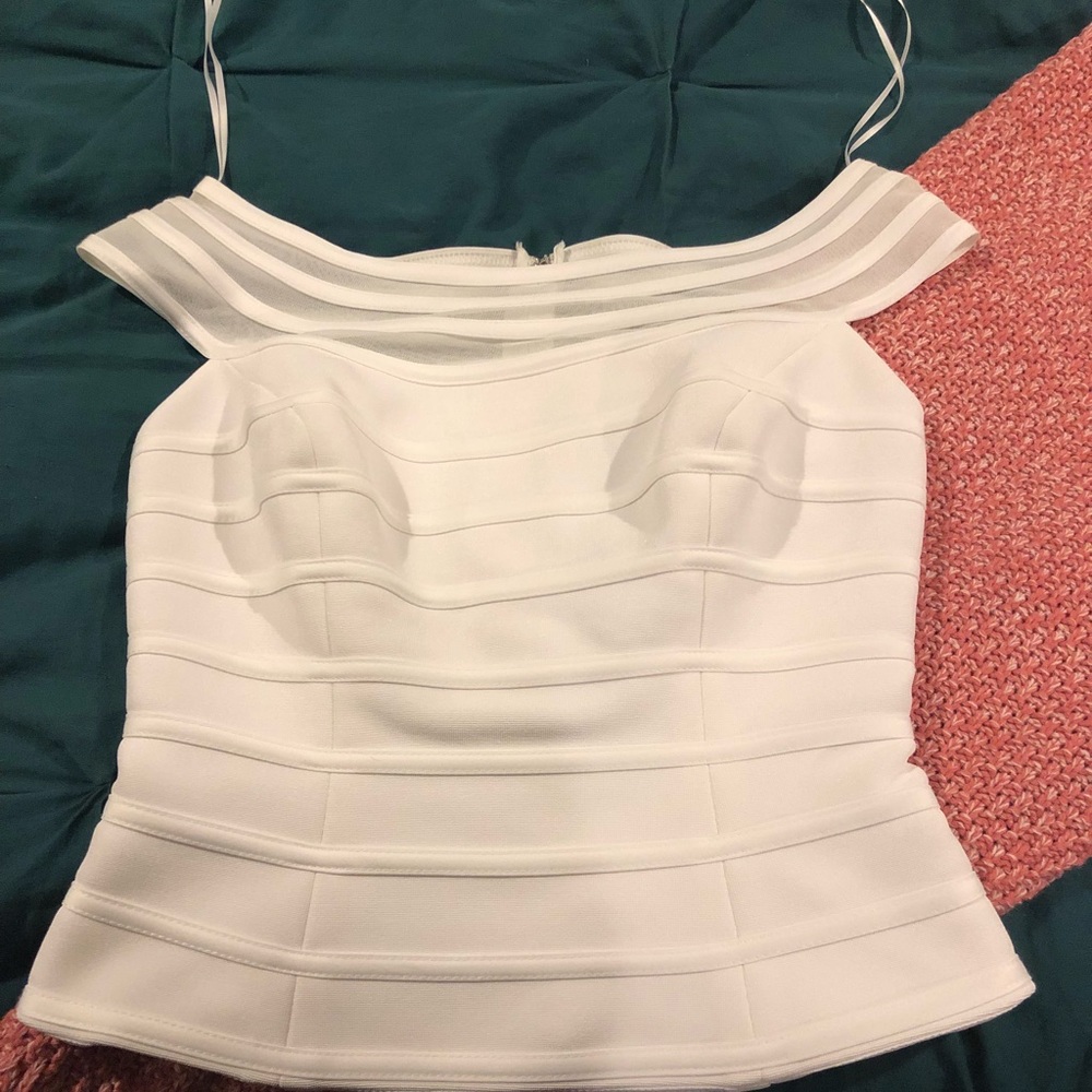 BRAND NEW Cache white top with tags!!